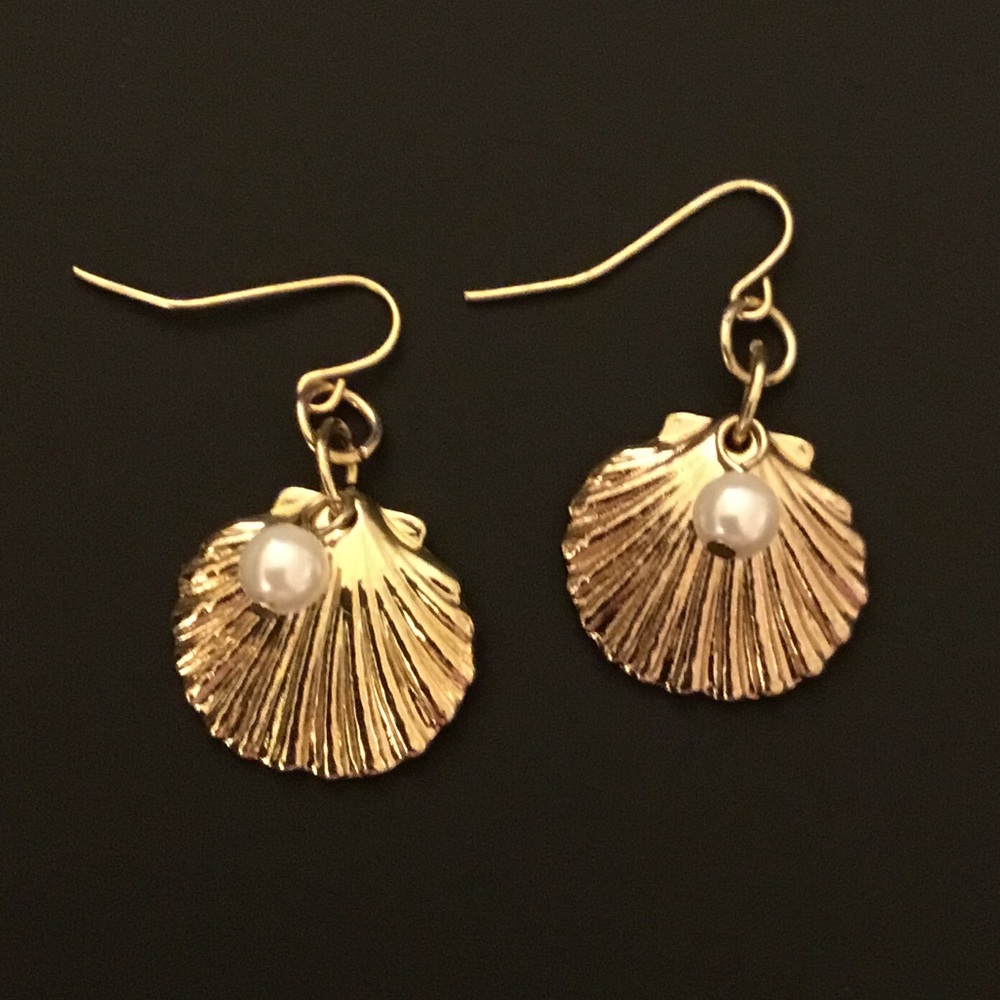 Gold Seashell & Pearl Dangle Earrings